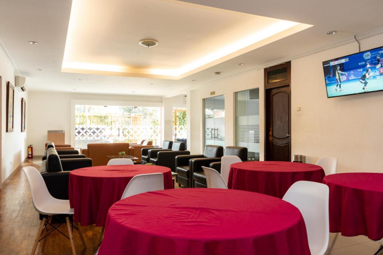 Reddoorz Plus Syariah Near Java Supermall Semarang 2 Exterior photo